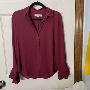 XS Loft Button up Blouse, Ruffled sleeve